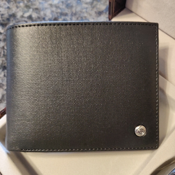 Goldlion Wallet and Belt Gift set - Picture 6 of 7